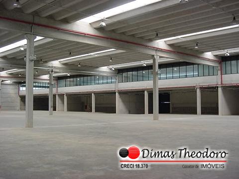 Depósito-Galpão-Armazém para alugar, 1858m² - Foto 1